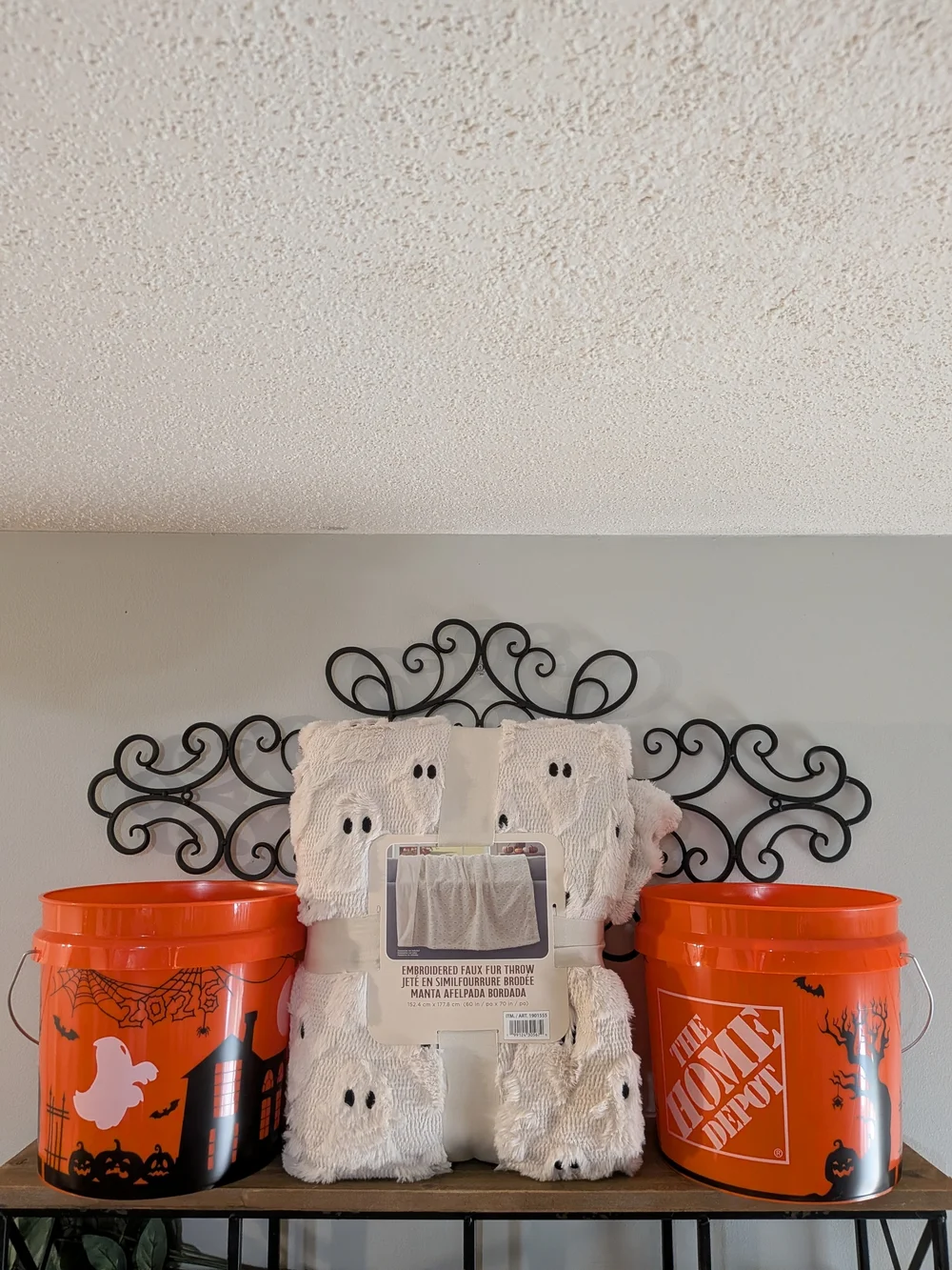 Viral Halloween Ghost Blanket and 2026 Halloween Buckets